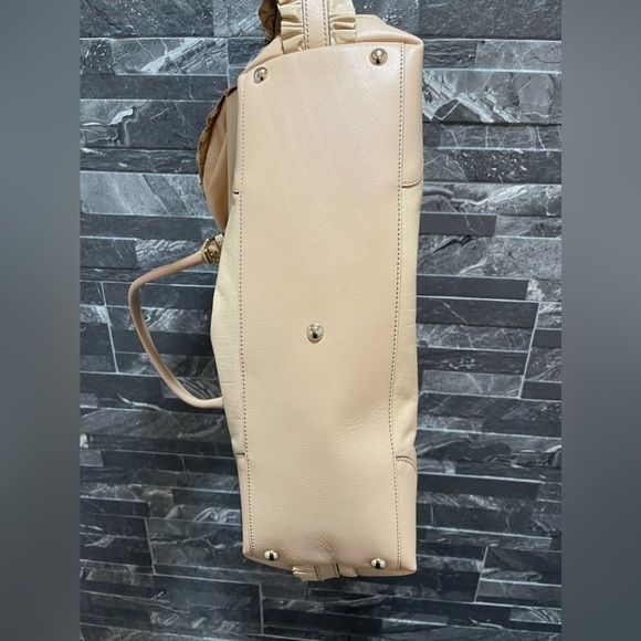 GUCCI Calfskin Leather Ruffles Sabrina Tote - Picture 7 of 10